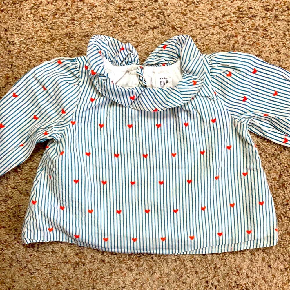 baby Gap 12-18m top
